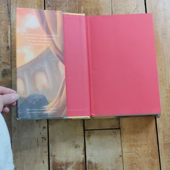 Harry Potter And The Deathly Hallows Book J K Rowling Hard Cover - Picture 2 of 13